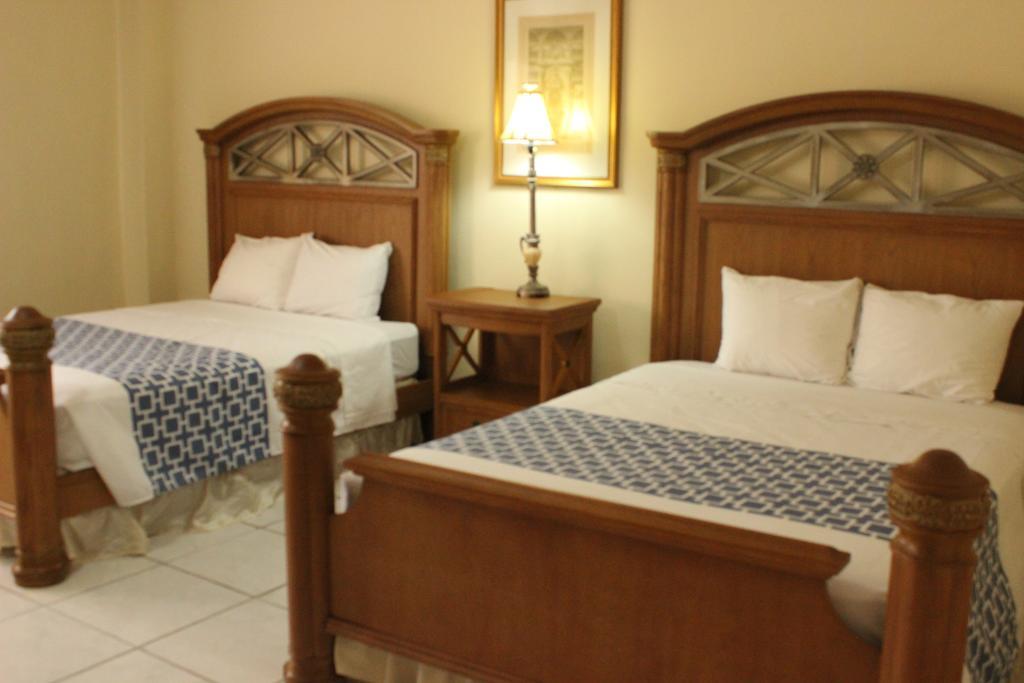 Hotel Carnaval La Ceiba Szoba fotó