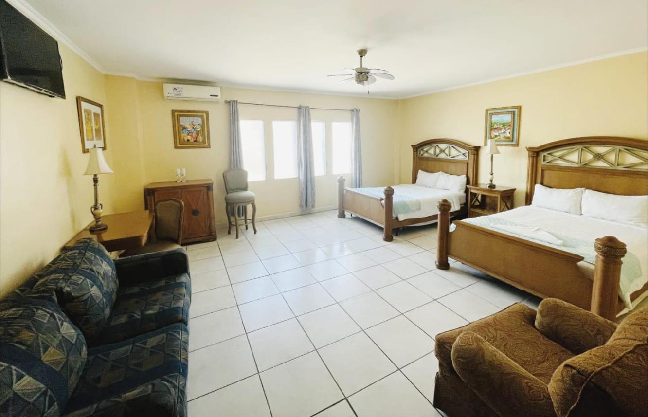 Hotel Carnaval La Ceiba Kültér fotó