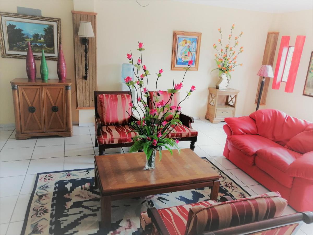 Hotel Carnaval La Ceiba Kültér fotó