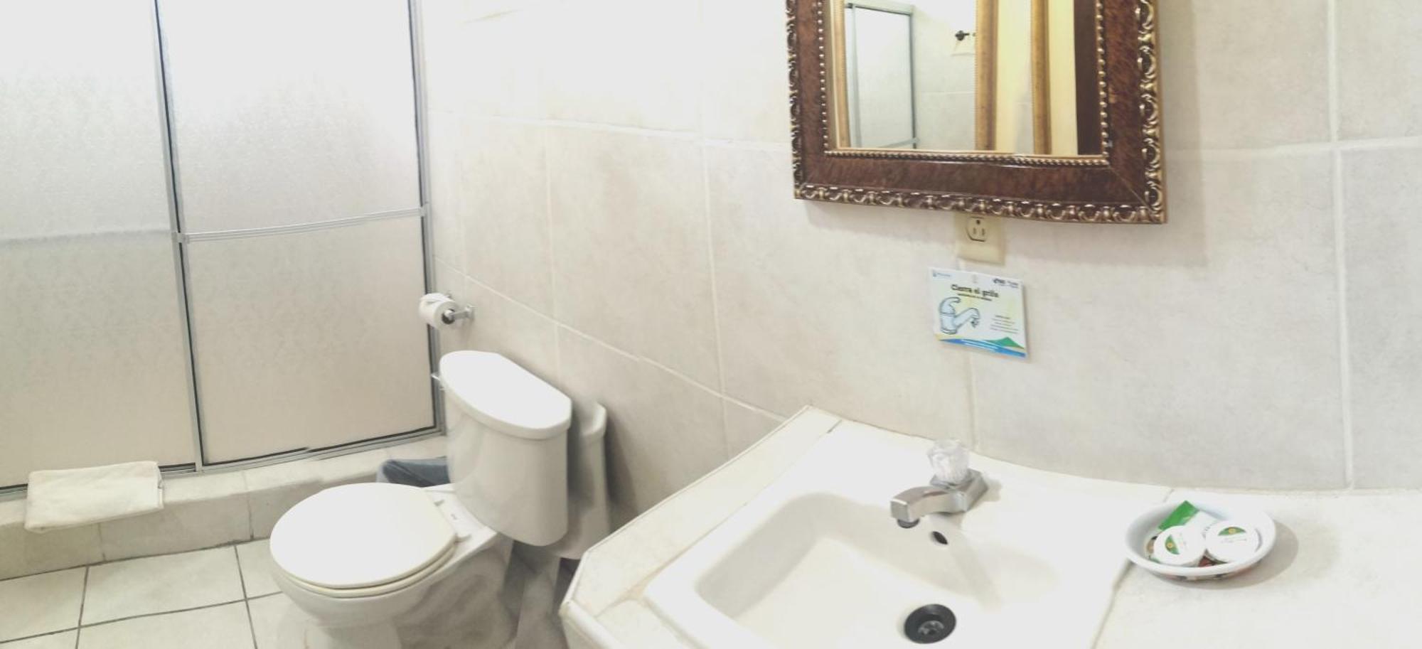 Hotel Carnaval La Ceiba Kültér fotó